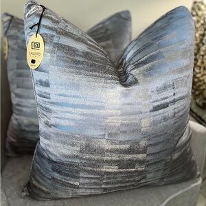 1-NWT CALLISTO HOME DECORATIVE PILLOW (Please read description for details)